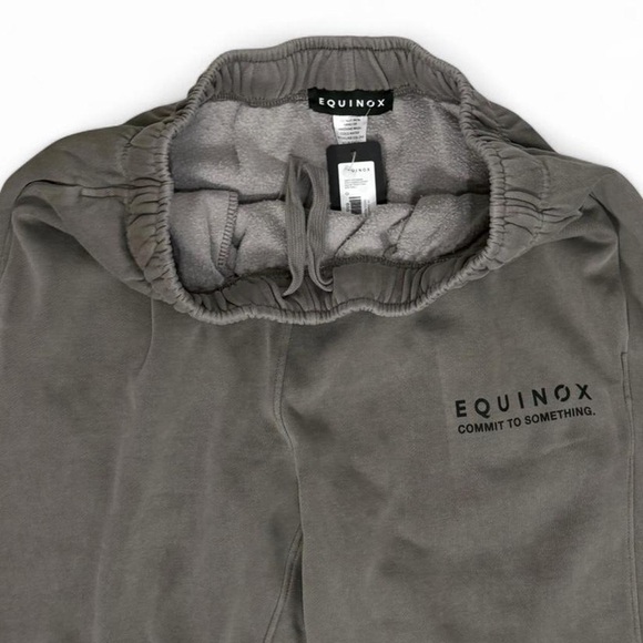 Equinox Gray Logo Jogger Sweatpants S NWT Oversized Loungewear Athleisure Cozy - Picture 3 of 6